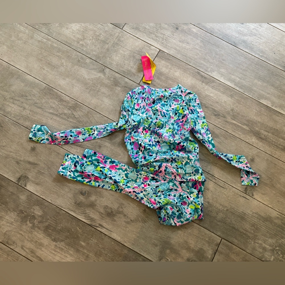Lilly Pulitzer girls pajamas Sammy pajama set in multi dive bar